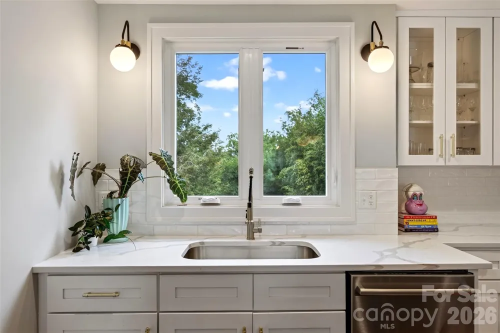 55 Edgemont Road Asheville, NC 28801