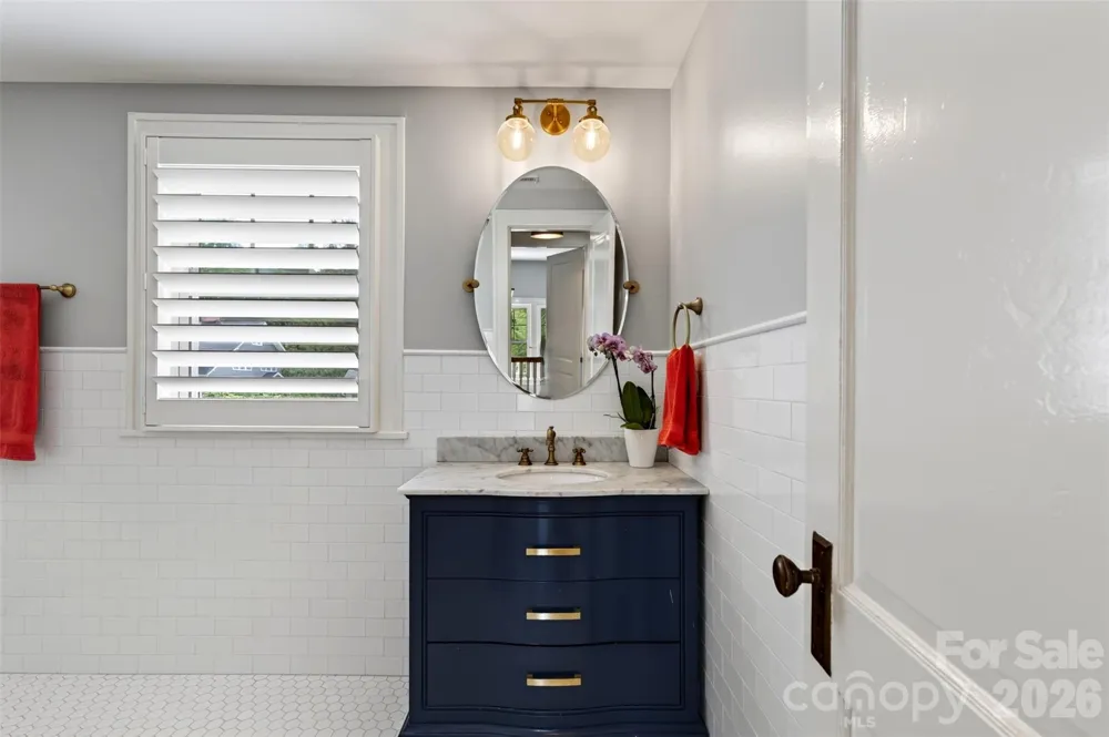 55 Edgemont Road Asheville, NC 28801