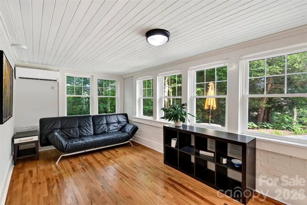 55 Edgemont Road Asheville, NC 28801