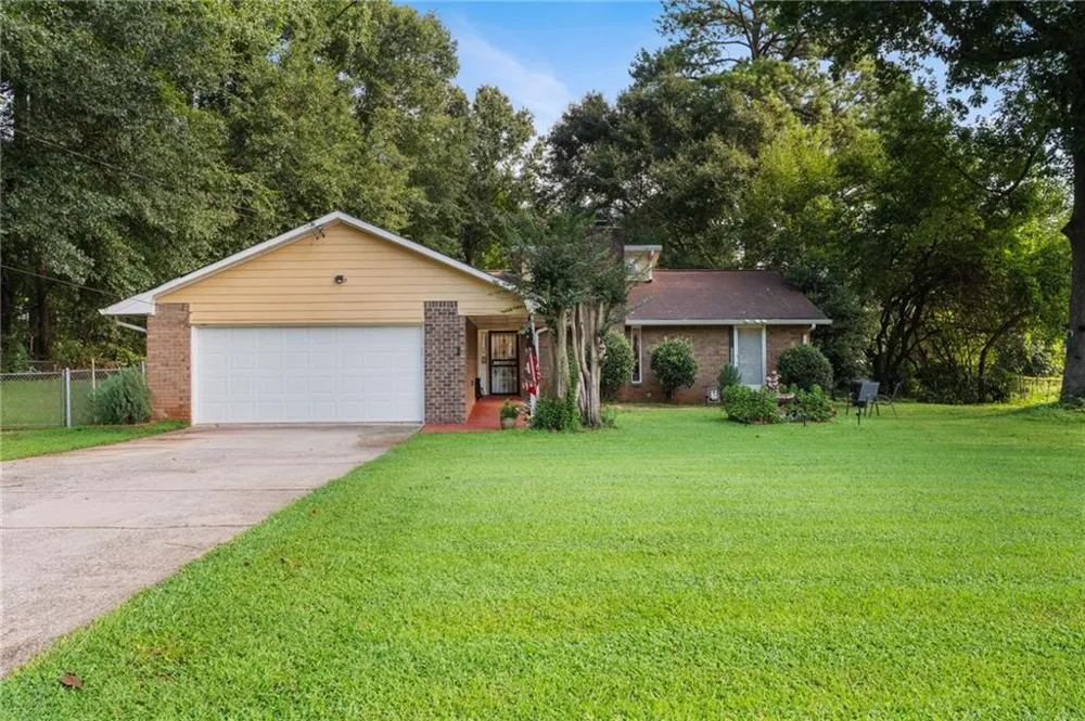 2174 Martin Way Jonesboro, GA 30236