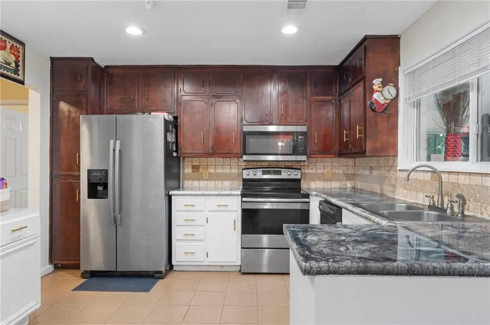 2174 Martin Way Jonesboro, GA 30236