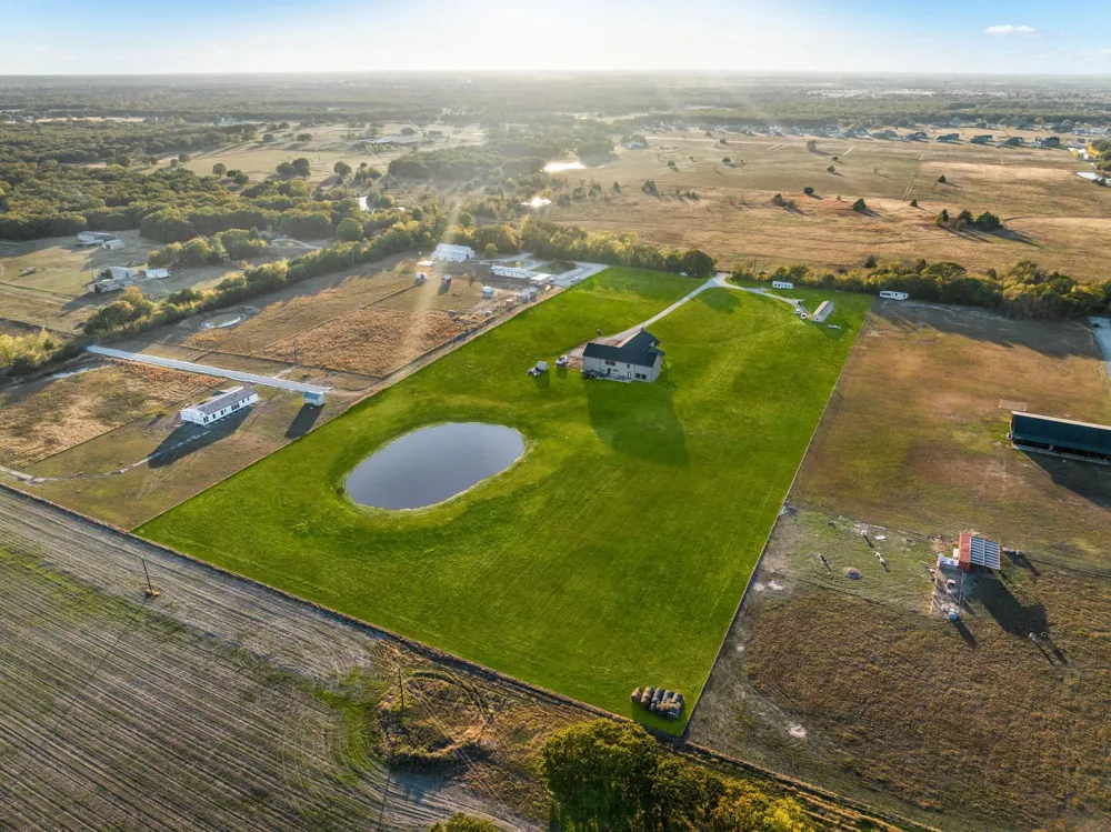 3106 County Road 2526 Quinlan, TX 75474