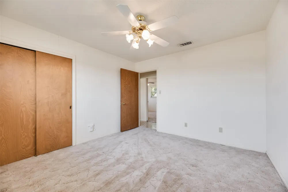 520 Pecan Street Crowley, TX 76036