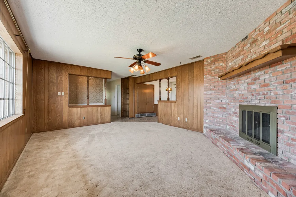 520 Pecan Street Crowley, TX 76036