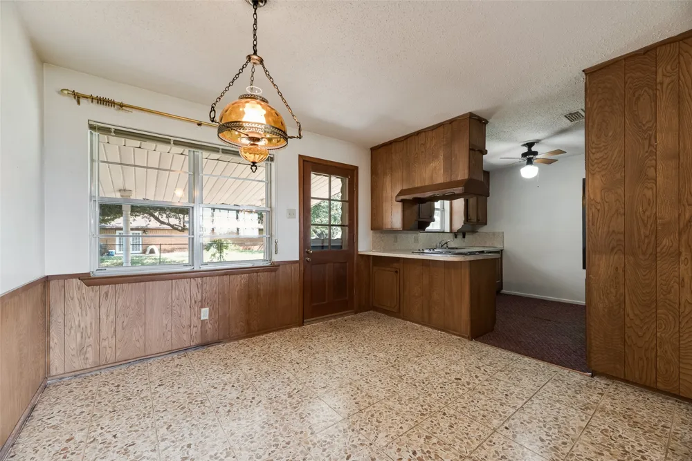 520 Pecan Street Crowley, TX 76036