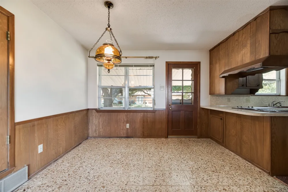 520 Pecan Street Crowley, TX 76036