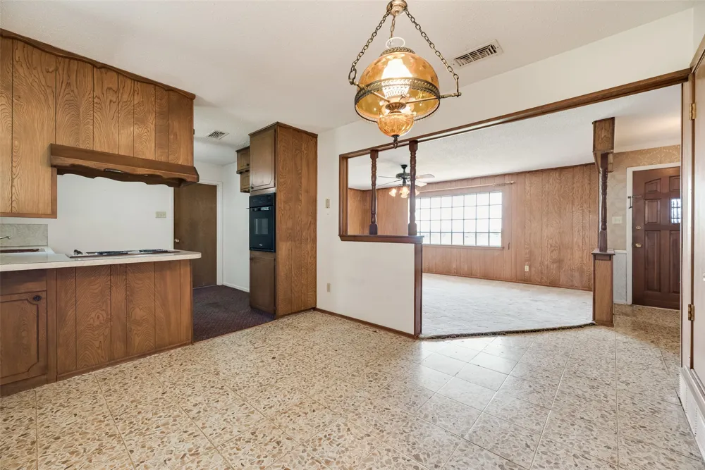 520 Pecan Street Crowley, TX 76036