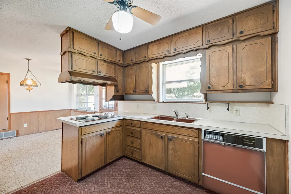520 Pecan Street Crowley, TX 76036