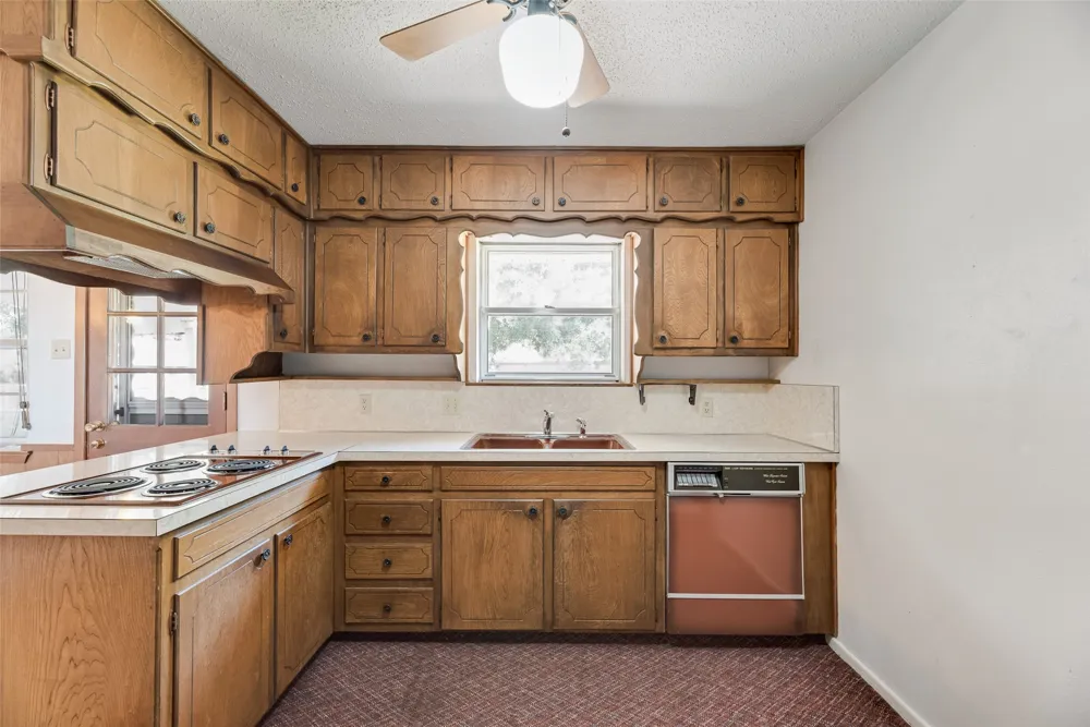520 Pecan Street Crowley, TX 76036