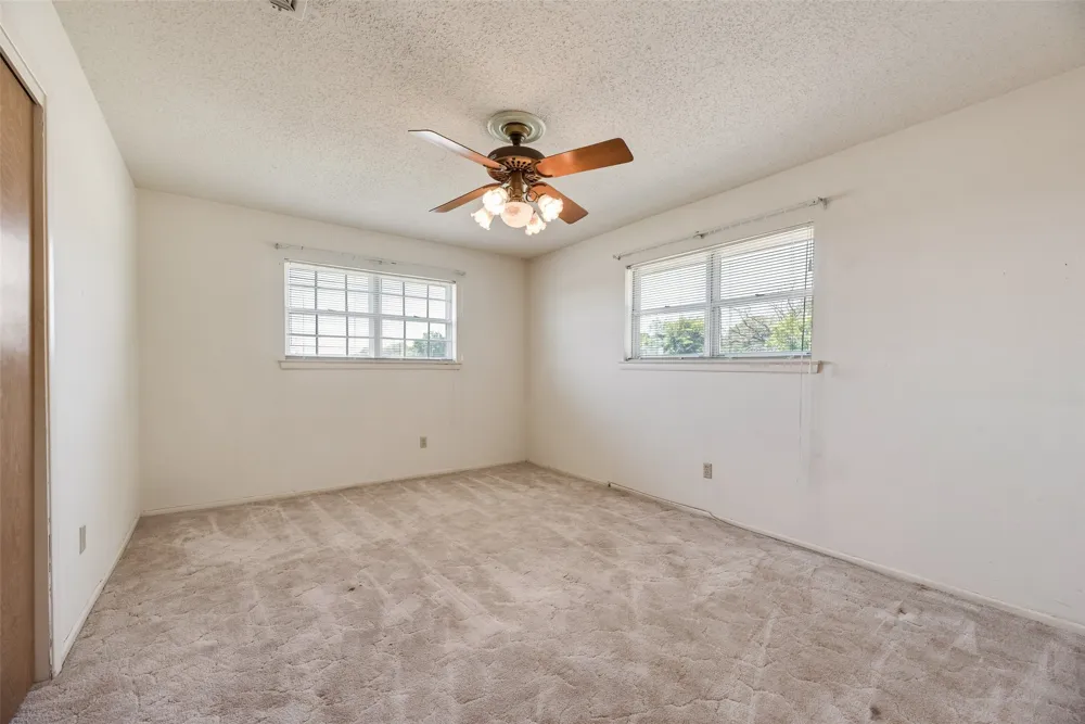 520 Pecan Street Crowley, TX 76036