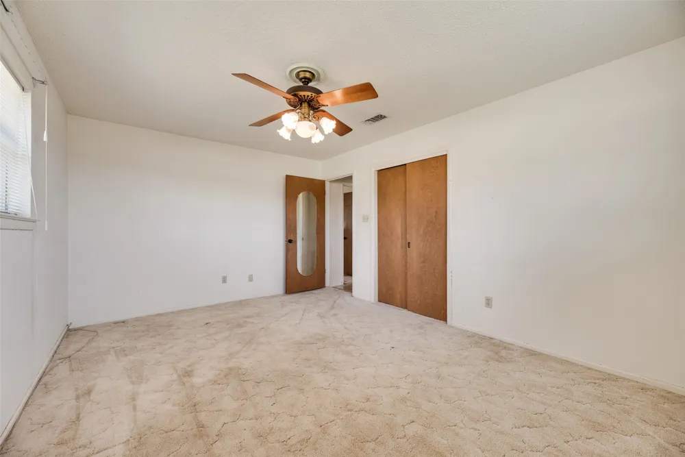 520 Pecan Street Crowley, TX 76036