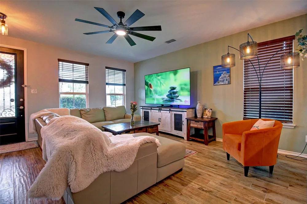 1409 Ellis Lane Aubrey, TX 76227