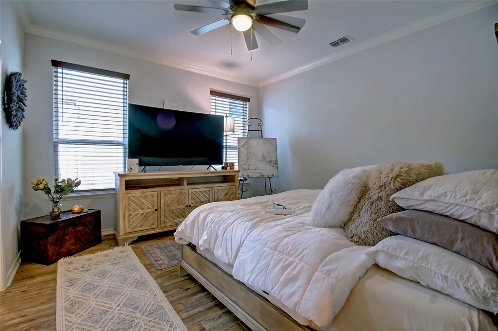 1409 Ellis Lane Aubrey, TX 76227