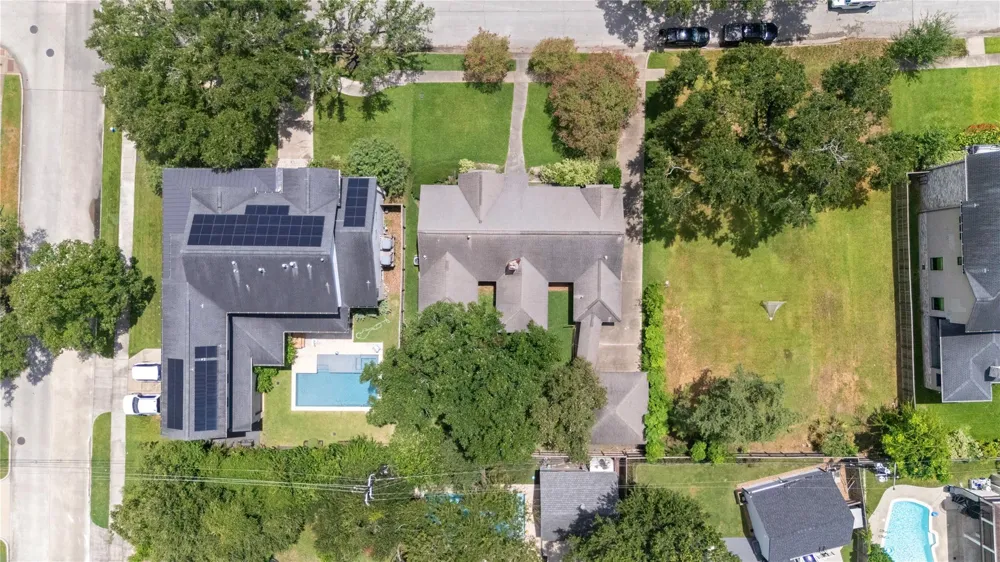 5006 Yarwell Drive Houston, TX 77096