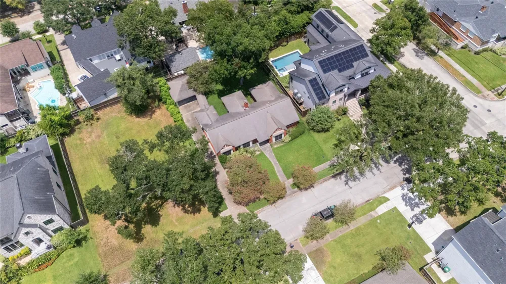 5006 Yarwell Drive Houston, TX 77096