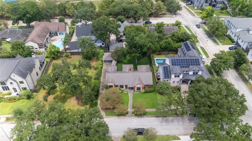 5006 Yarwell Drive Houston, TX 77096