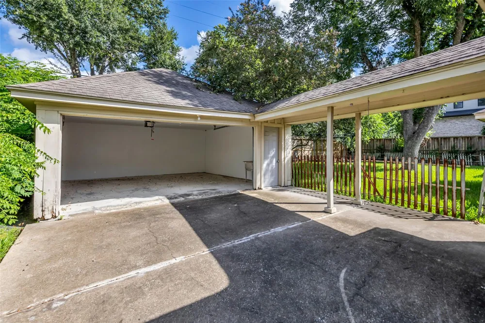 5006 Yarwell Drive Houston, TX 77096