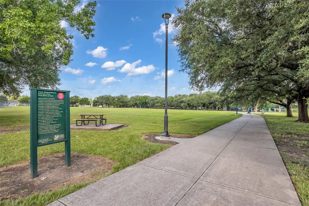 5006 Yarwell Drive Houston, TX 77096