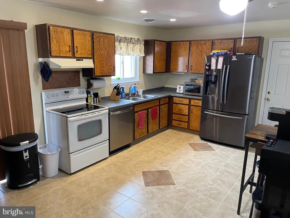 231 CHEROKEE DRIVE Browns Mills, NJ 08015