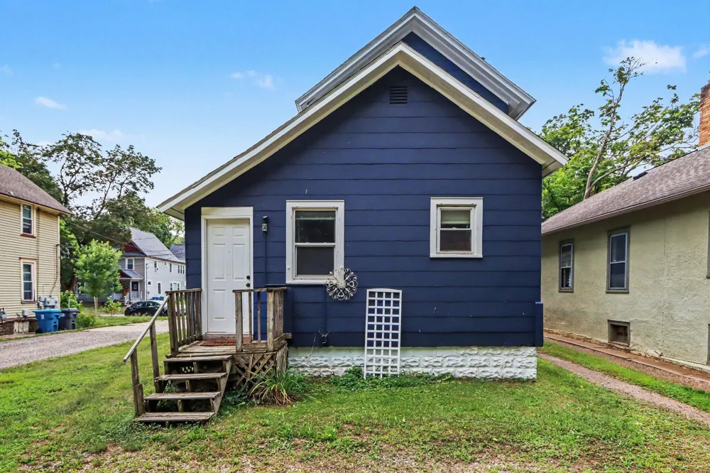1236 Jefferson Avenue Kalamazoo, MI 49006