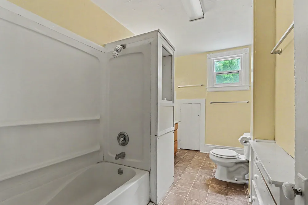 1236 Jefferson Avenue Kalamazoo, MI 49006