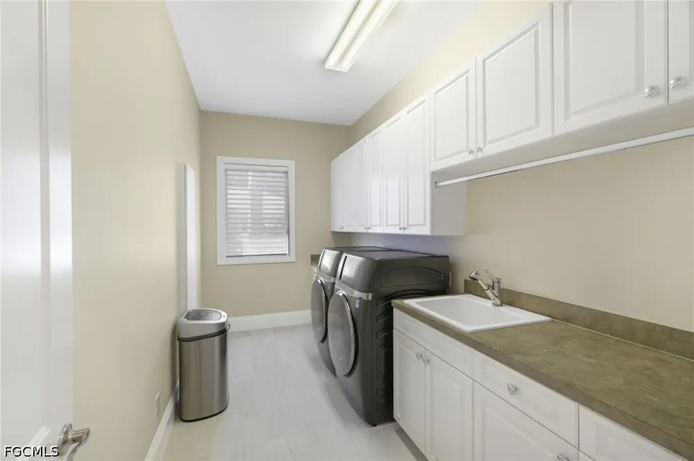 Vicenza Way Miromar Lakes, FL 33913
