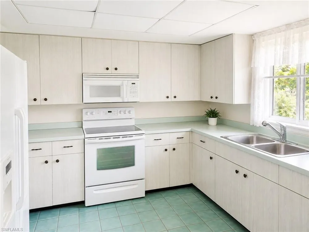 2137 Gorham Avenue Fort Myers, FL 33907