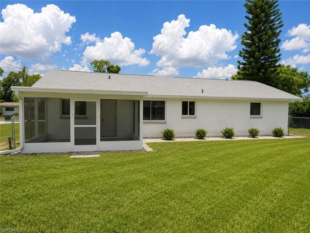 2137 Gorham Avenue Fort Myers, FL 33907