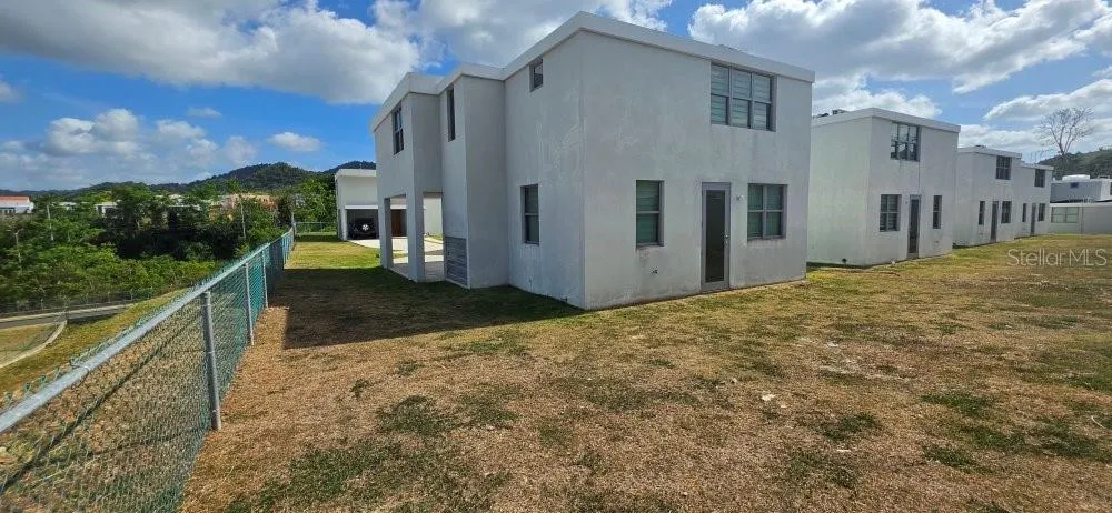 E PAISAJE #6 Caguas, PR 00725