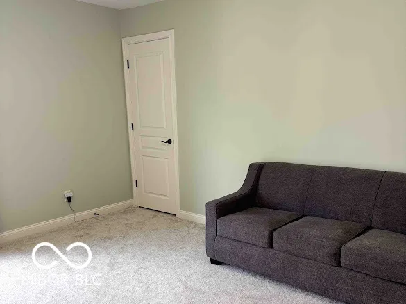 3271 Wildlife Trail Zionsville, IN 46077