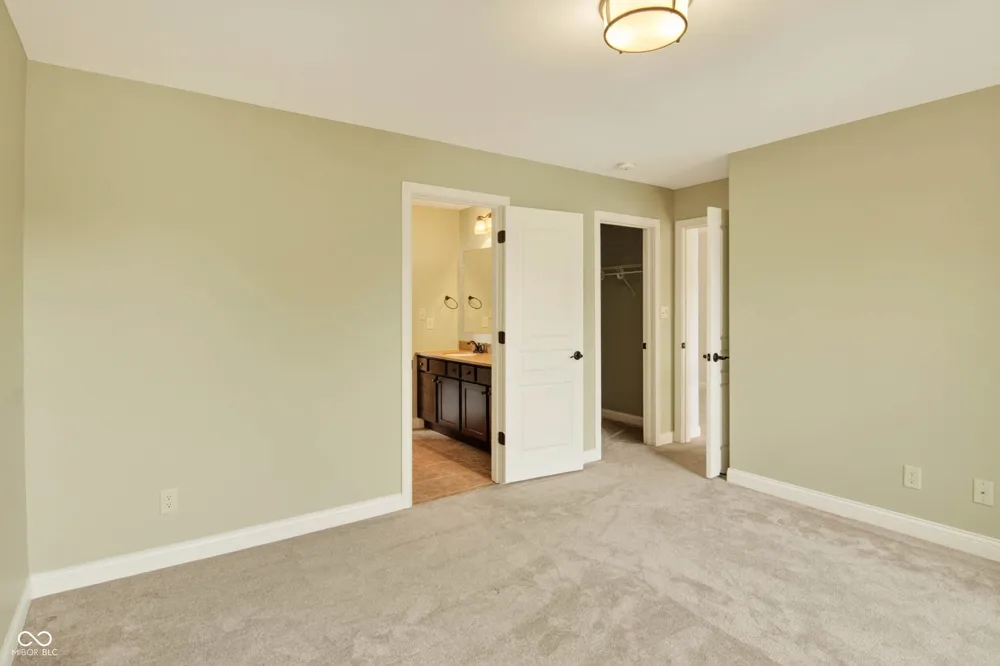 3271 Wildlife Trail Zionsville, IN 46077
