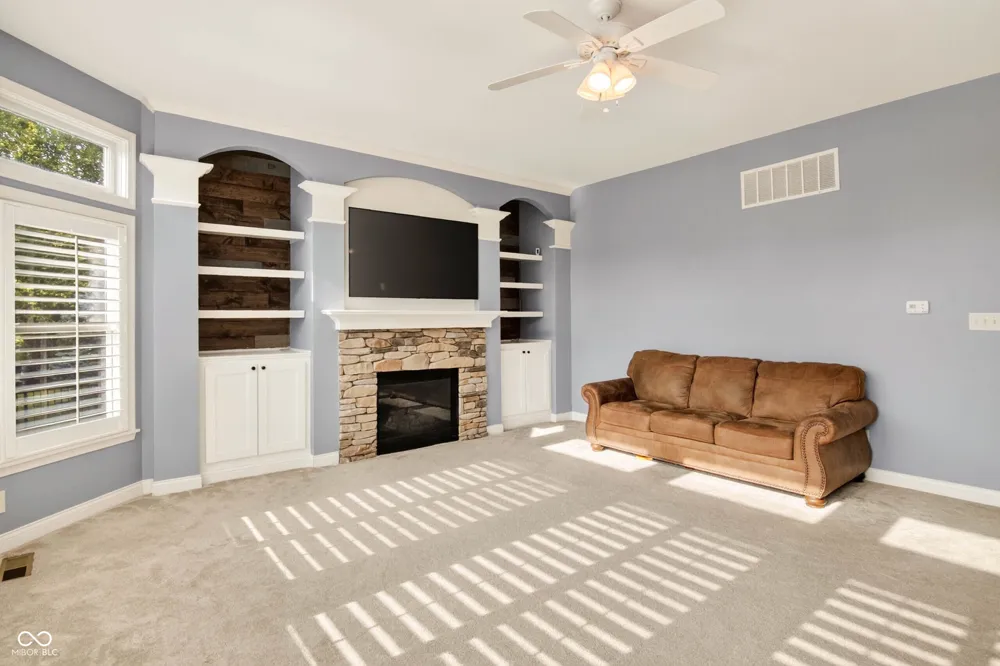3271 Wildlife Trail Zionsville, IN 46077