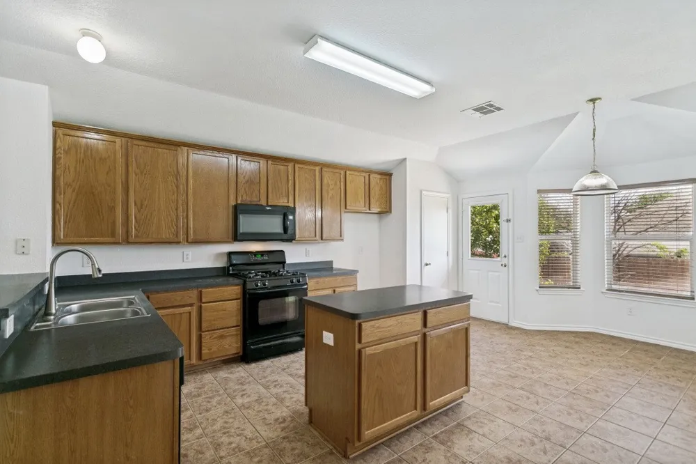 804 Riverhead Drive Wylie, TX 75098