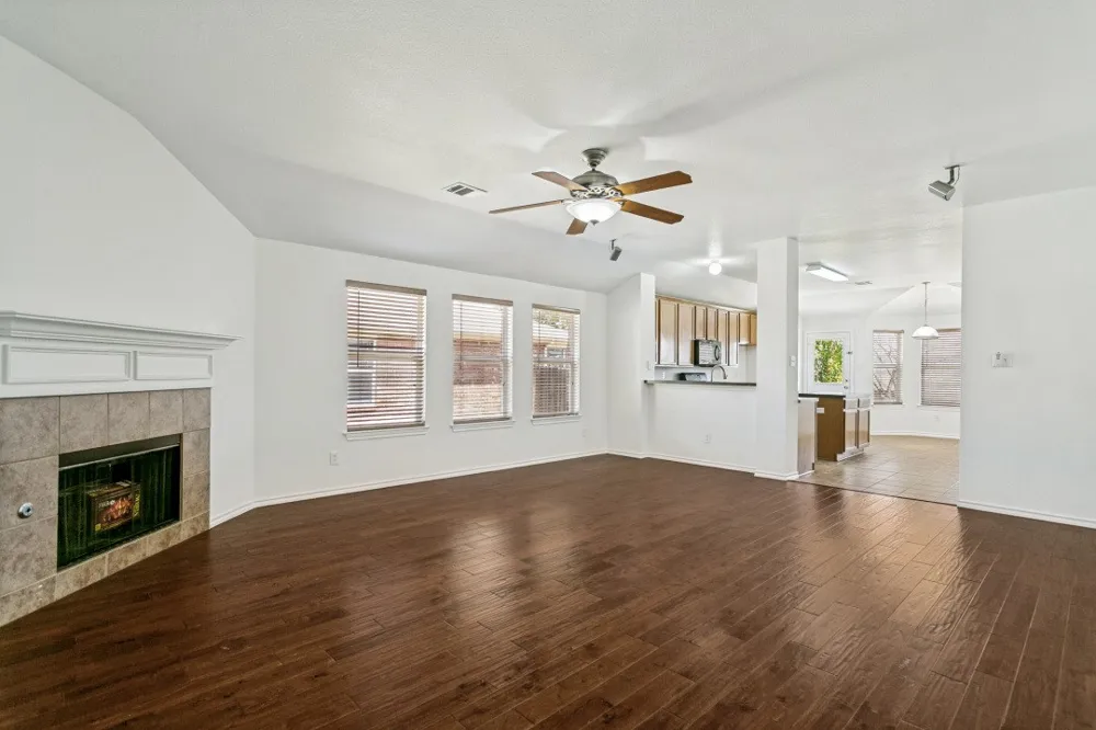 804 Riverhead Drive Wylie, TX 75098