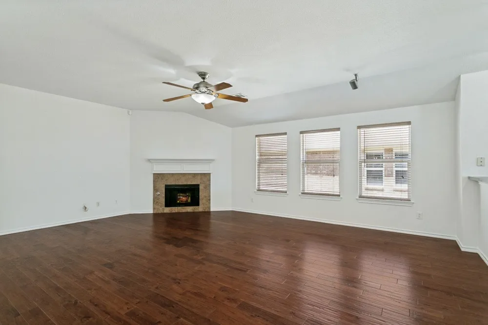 804 Riverhead Drive Wylie, TX 75098