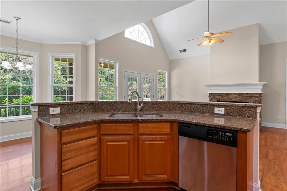 35 Applewood Lane Taylorsville, GA 30178