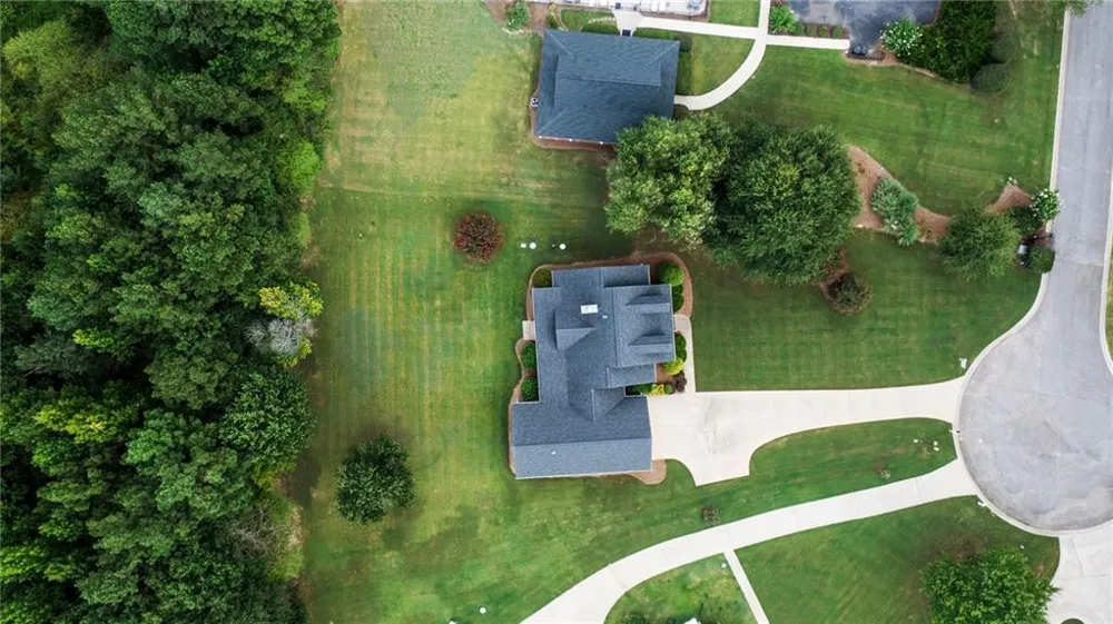 35 Applewood Lane Taylorsville, GA 30178