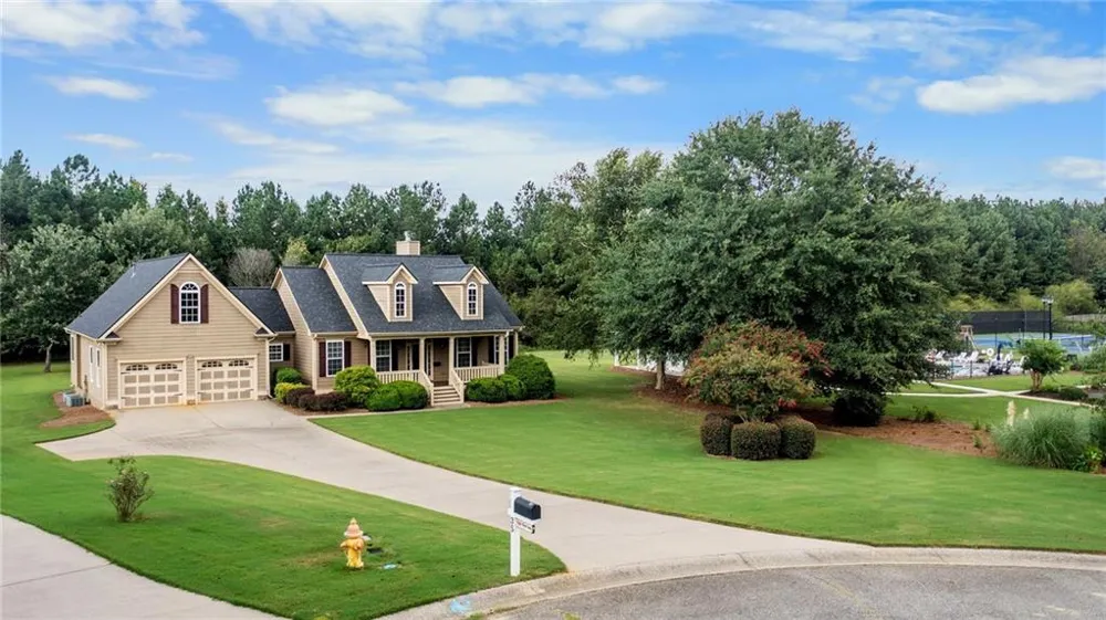 35 Applewood Lane Taylorsville, GA 30178