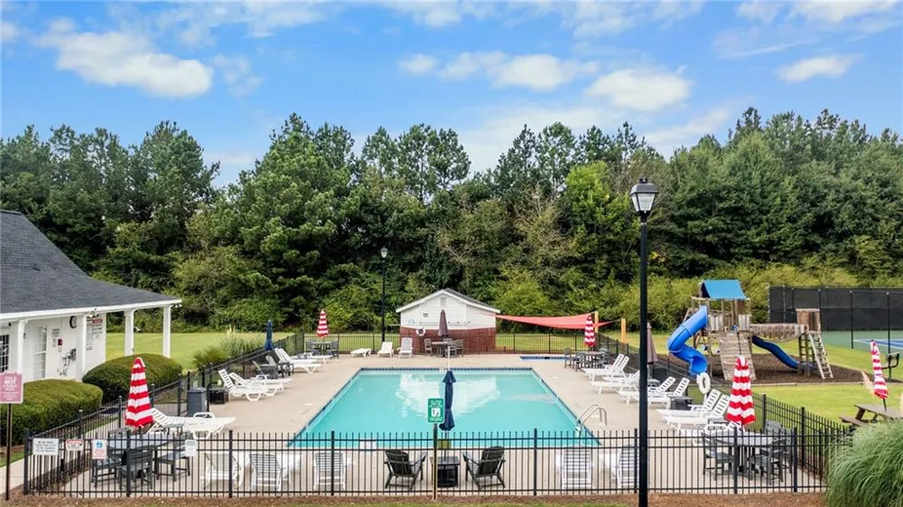 35 Applewood Lane Taylorsville, GA 30178
