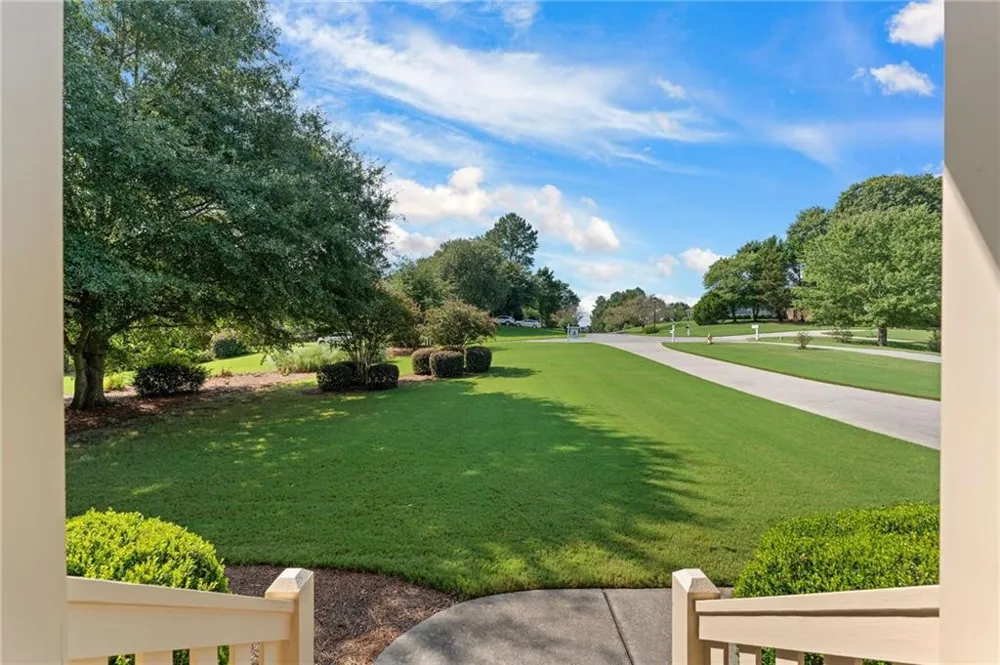 35 Applewood Lane Taylorsville, GA 30178