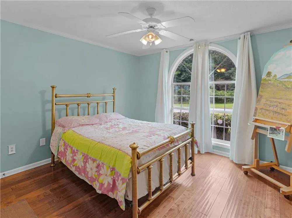 195 Galway Bend Tyrone, GA 30290