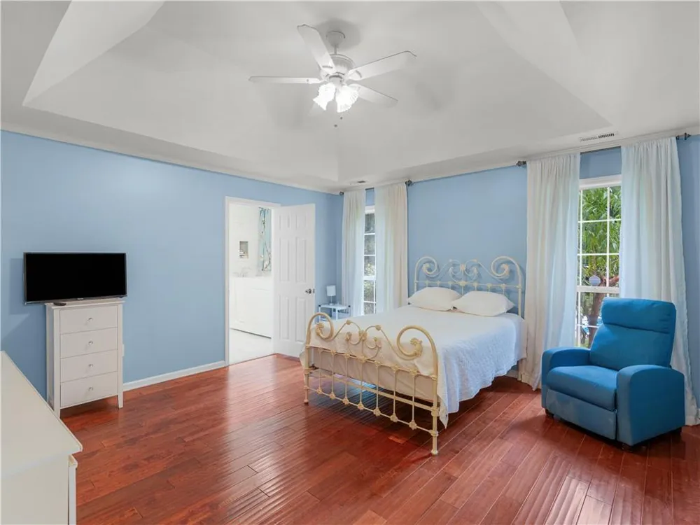 195 Galway Bend Tyrone, GA 30290