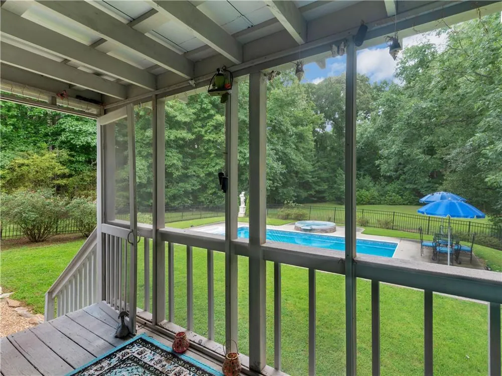 195 Galway Bend Tyrone, GA 30290