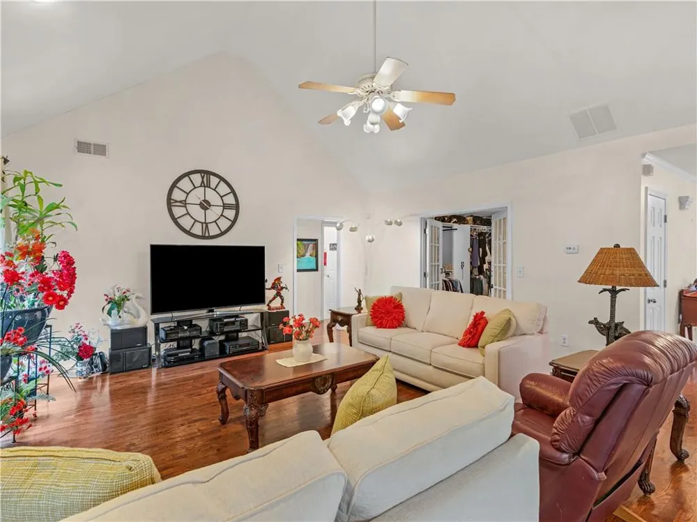 195 Galway Bend Tyrone, GA 30290