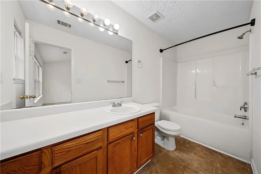 330 Parkway Road Union City, GA 30291