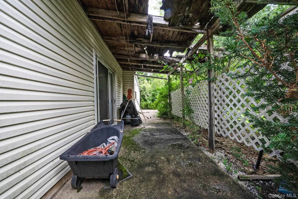 18 Wilson Street Centereach, NY 11720