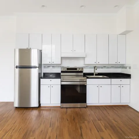 422 Broadway #5