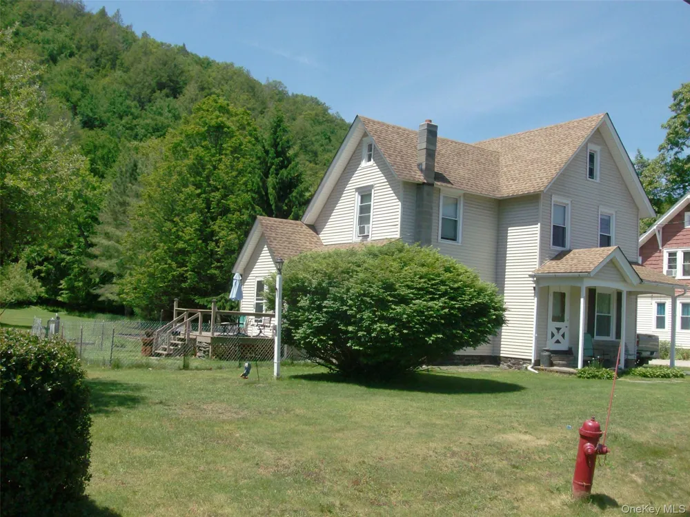 5 Riverside Drive Roscoe, NY 12776