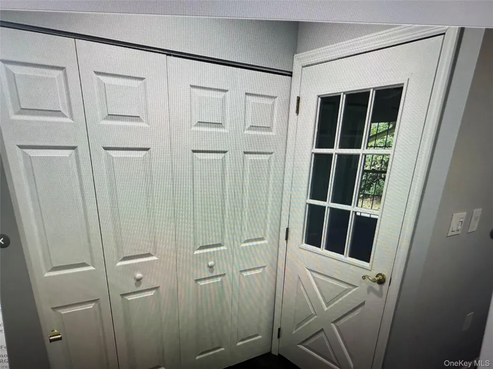 333 A woodbridge Ridge, NY 11961