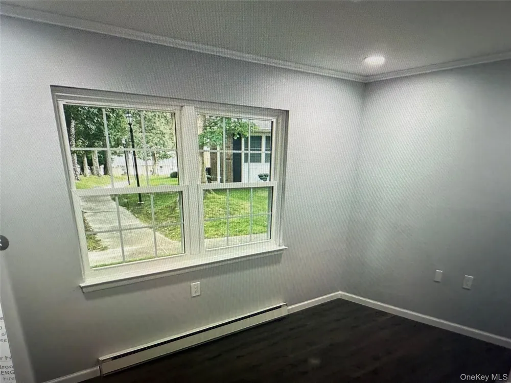 333 A woodbridge Ridge, NY 11961